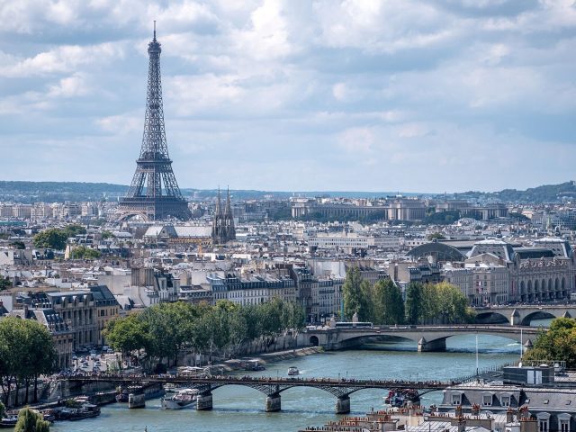 Diététicien·ne<span class="insec">-</span>nutritionniste à Paris : rôle et première