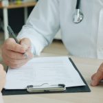 Dialyse : pourquoi les régimes trop stricts vous mettent en danger