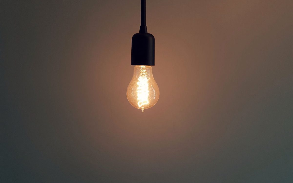 Changer de fournisseur d'électricité pour EDF : ce qu'il faut vérifier