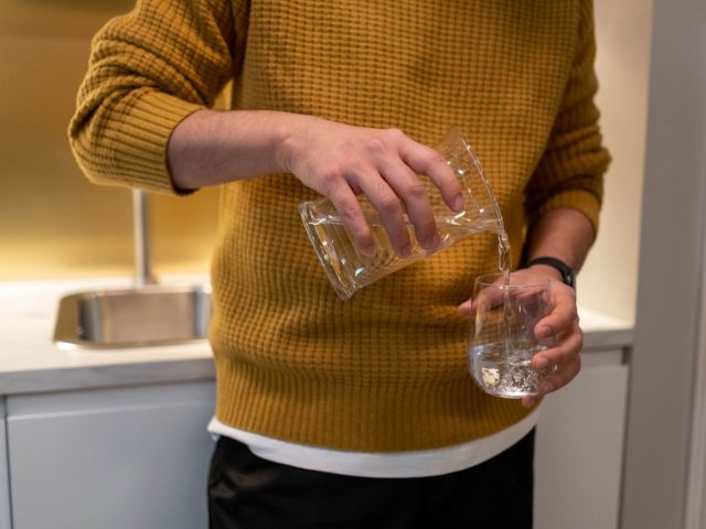 Comment éliminer les PFAS du corps : ce que montre la science