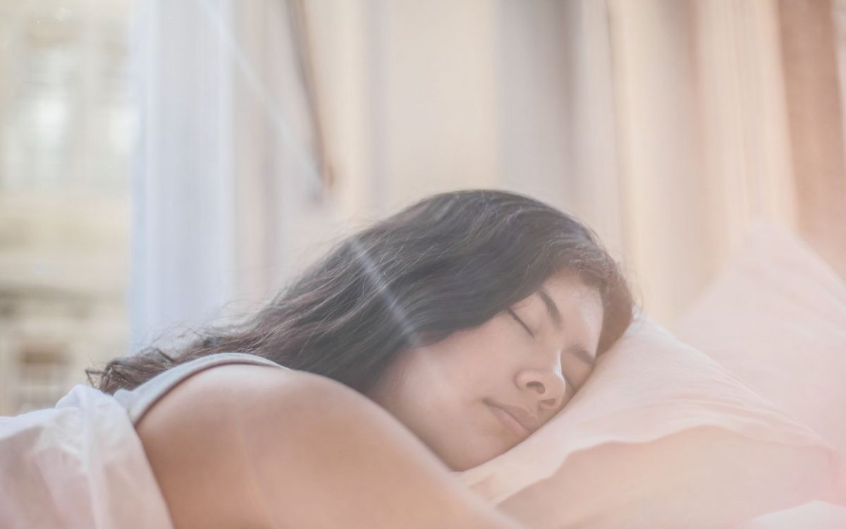 Sommeil, stress et peau : pourquoi vos odeurs changent avec vous